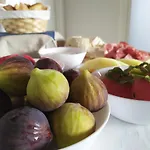 Sotto L'eremo Bed & Breakfast