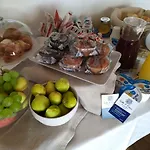 Sotto L'eremo Bed & Breakfast