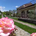 Bed & Breakfast Sotto L'eremo Aci Catena