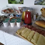 Sotto L'eremo Bed & Breakfast