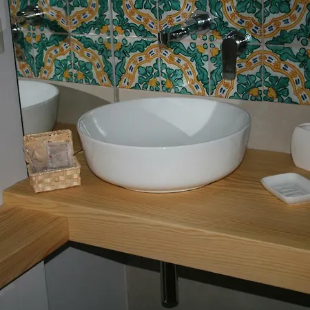 فندق مبيت وإفطار Sotto L'eremo 3*