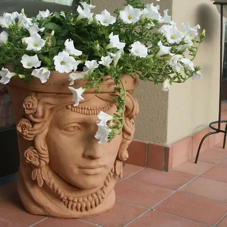 فندق مبيت وإفطار Sotto L'eremo 3*