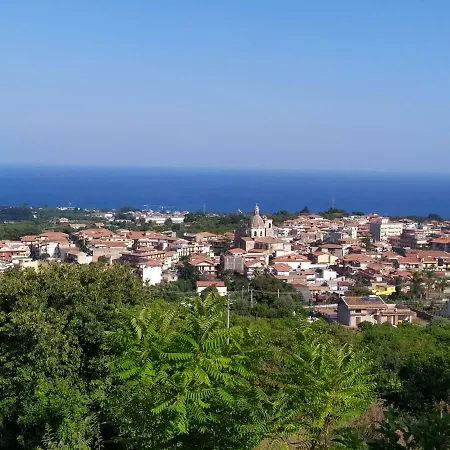 فندق مبيت وإفطار Sotto L'eremo Aci Catena