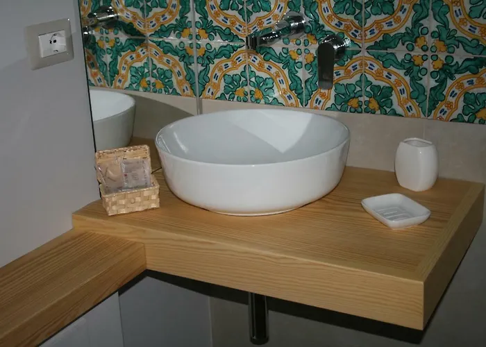 住宿加早餐酒店 Sotto L'eremo 3*