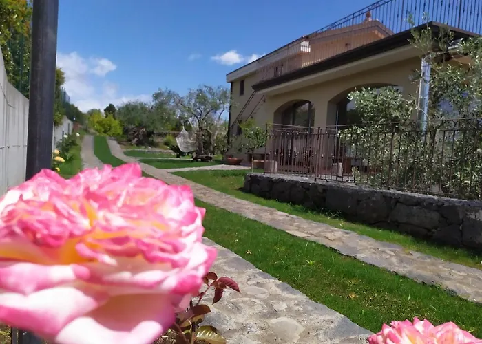 住宿加早餐酒店 Sotto L'eremo Aci Catena