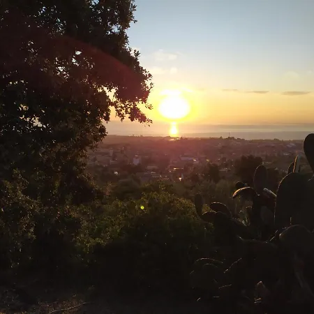 Bed and Breakfast Sotto L'eremo Aci Catena