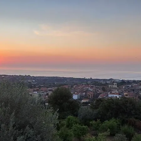 Bed and Breakfast Sotto L'eremo 3*