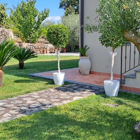 Bed and Breakfast Sotto L'eremo 3*