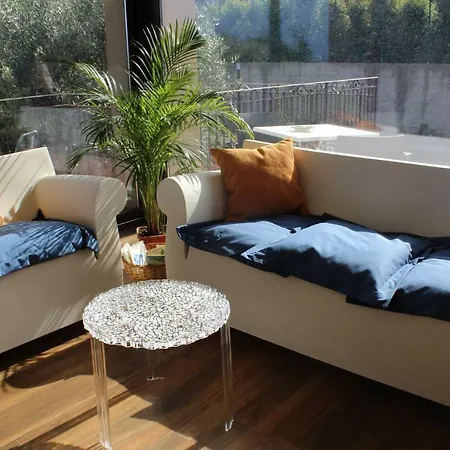 Sotto L'eremo Bed and Breakfast 3*