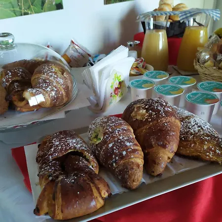 Sotto L'eremo Bed and Breakfast Aci Catena